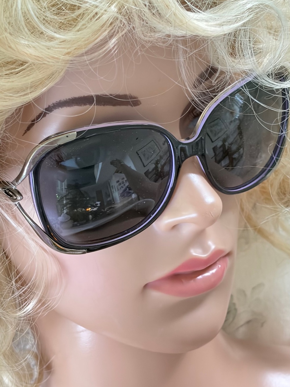 Oakley Women’s Sunglasses — Pink and Black Striped Frame
